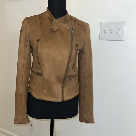 Banana Republic Women’s Brown Light-Weight Asymmetrical Zip Jacket, Sz. XS. - Picture 10 of 13